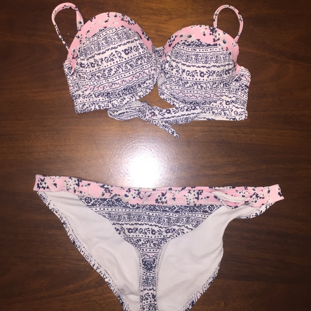 pink and blue bikini